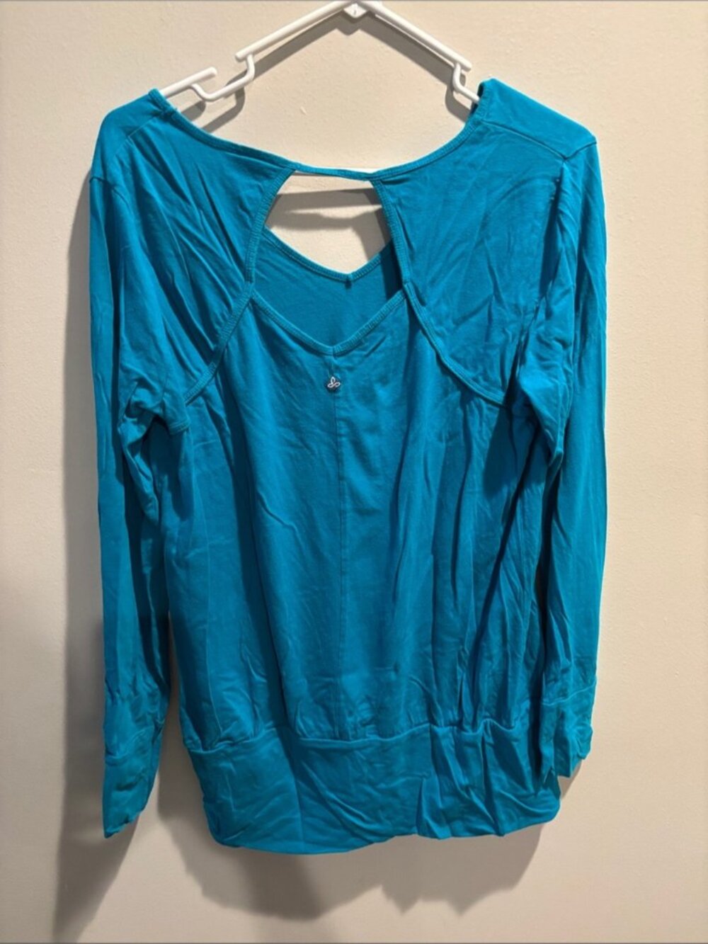 Bright Teal V-Neck Long Sleeve Top - Picture 2 of 3